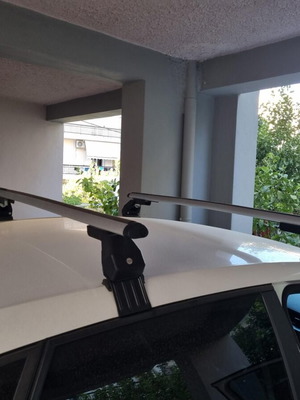 Hermes GS3 ALU aluminum roof bars used with security locks