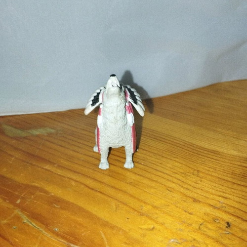 Roaring toy animal new