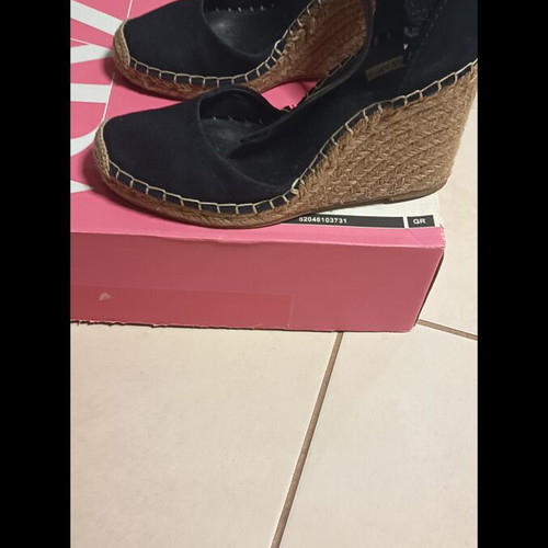 Pull & Bear black espadrilles with ankle tie