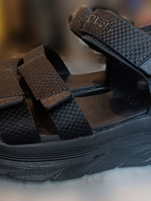 Skechers D'Lux Walker women's anatomical sporty black sandals new