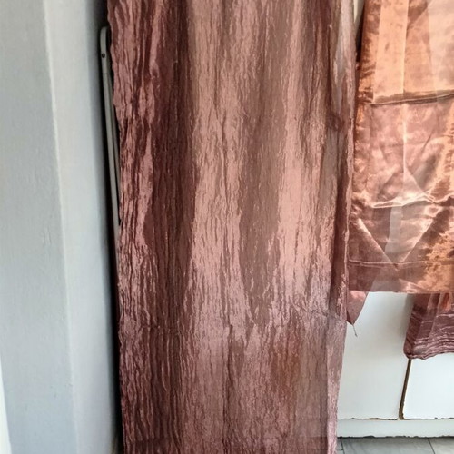 Tablecloth set of three pieces like new, taffeta or organza, crinkle fabric dusty pink