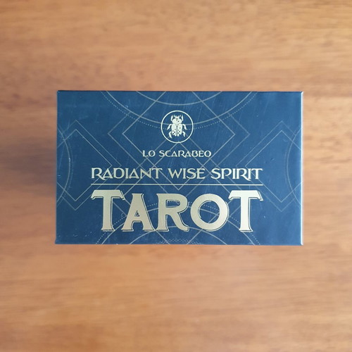 Radiant Wise Spirit Tarot deck like new by Lo Scarabeo