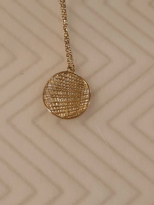Gold plated necklace like new with 35 cm chain