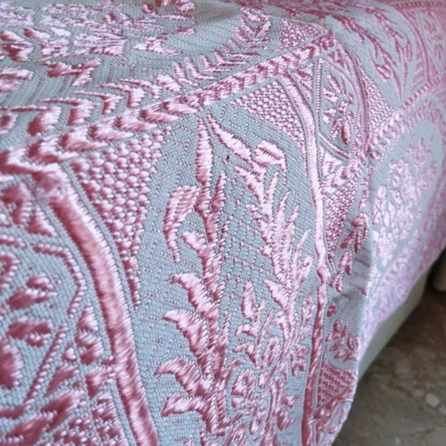 Vintage woven quilt with pink silk thread 214x190 new
