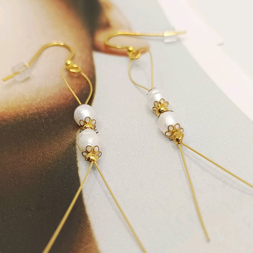Handmade earrings with pearls new, gold stainless steel