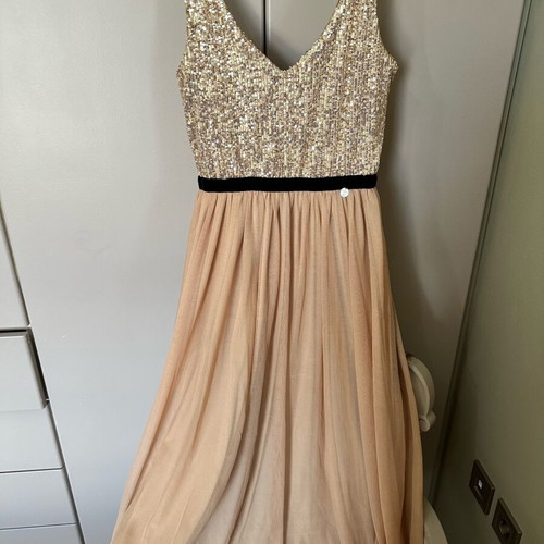 Tulle dress with sequins in gold like new