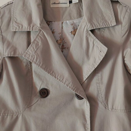 Stradivarius trench coat new, size M, beige