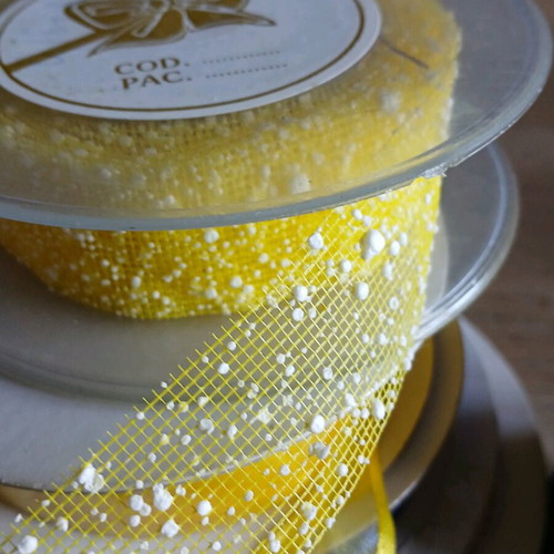 Pack of 8 vintage ribbons like new