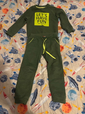 Energiers boys' sportswear set used, green, age 3 years