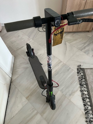 Xiaomi electric scooter like new with BMS battery and motor