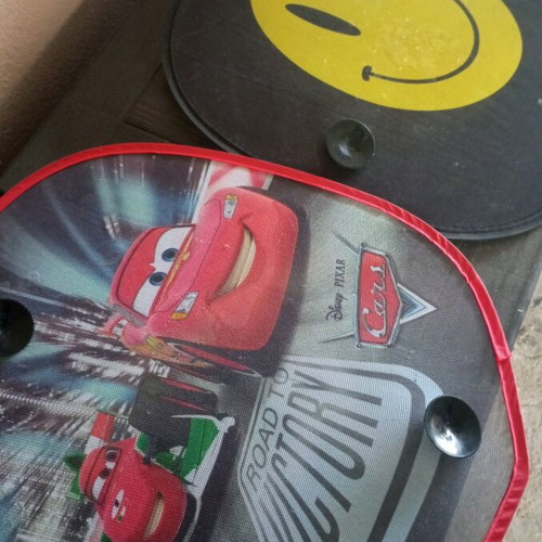 Children's sunshades like new, set of 2