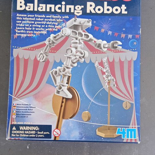 Large toy and collectible set used, vintage Matchbox 1978, KidzLabs robot, Marvel & Disney