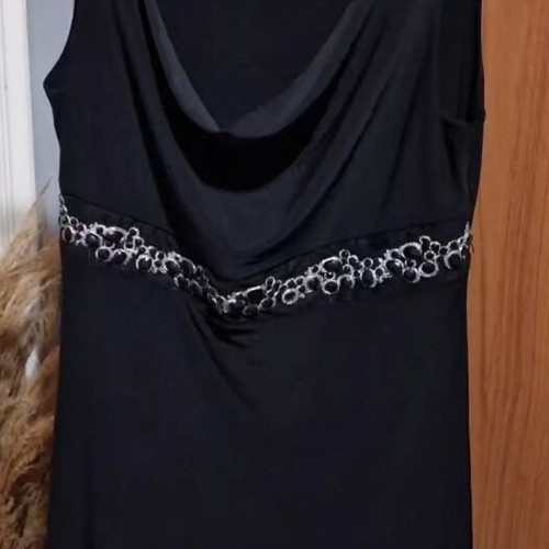 Dress black like new with elastic fabric, size L