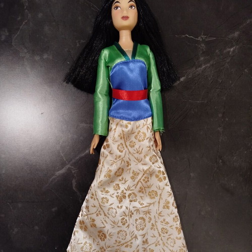 Disney Store Princess Mulan doll like new