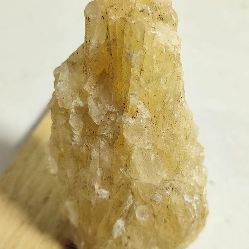 Yellow quartz from Lavrio like new, 97 grams