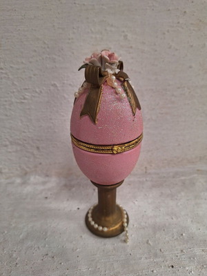 Decorative egg stand used