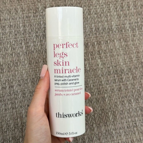 Self tan thisworks 150ml new with vitamin C and caramel