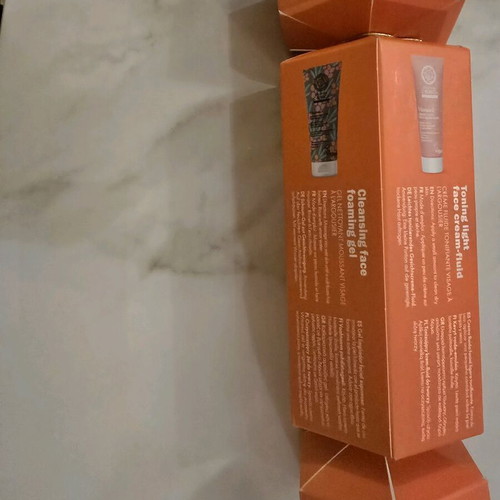 Face Glow 3-piece facial care set new