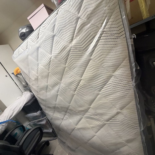 Linea Strom Adapt Red Zipper mattress used, 160x200 cm