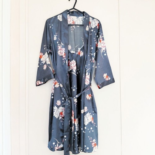 Satin floral nightdress and robe set XS/S, blue