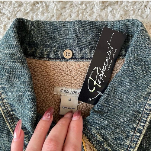 Denim vest with fleece lining new, size M