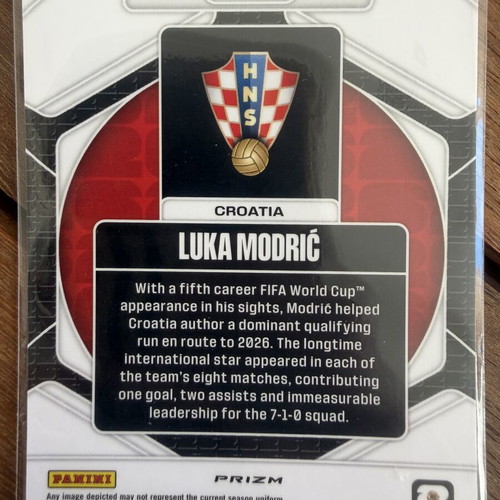 Luca Modric Trophy Hunting Silver Prizm 2026 Panini World Cup card like new