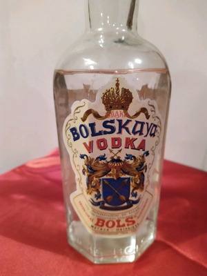 Various old drinks new, sealed