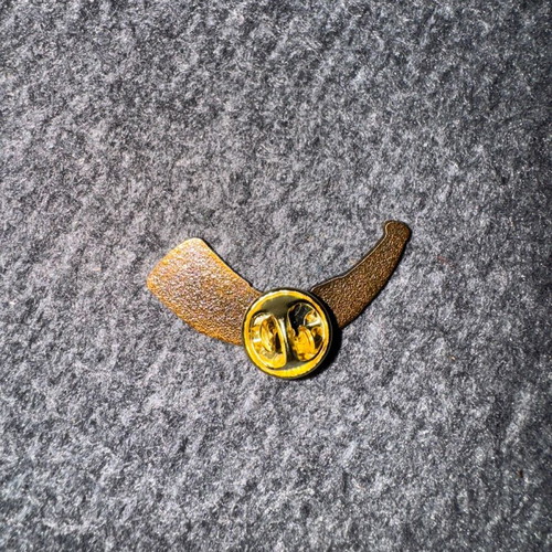 Lord of the Rings Horn of Gondor enamel pin new