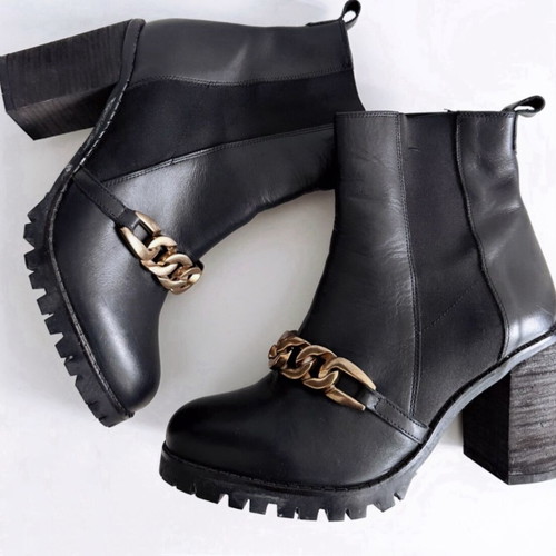 Aldo Black Leather Ankle Boots With Chain Like New