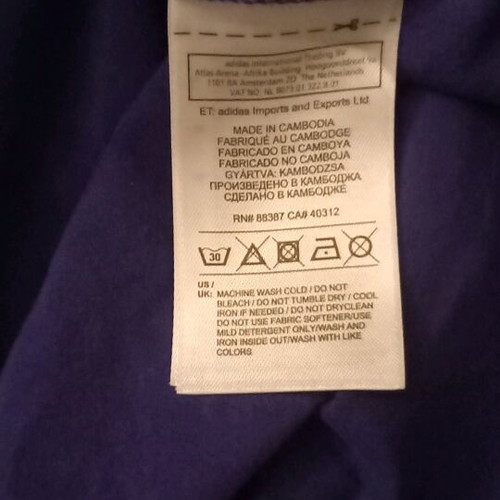 Adidas purple t-shirt with embroidered logo like new, size M