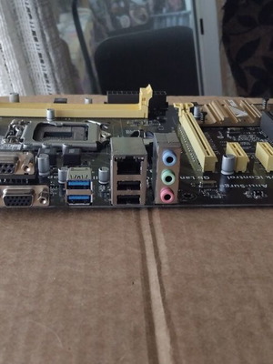 Asus H81-PLUS motherboard like new, Socket LGA1150