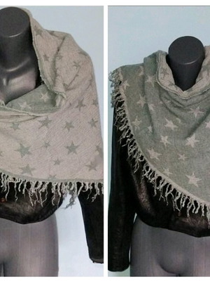 Triangular angora scarf used, double-sided in green