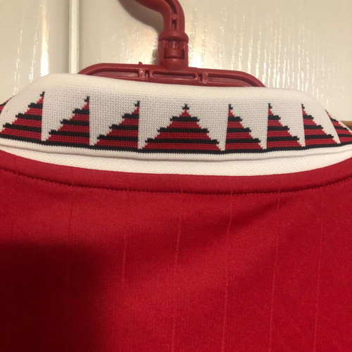 Manchester United Adidas μακρυμάνικη εμφάνιση καινούργια, μέγεθος Large