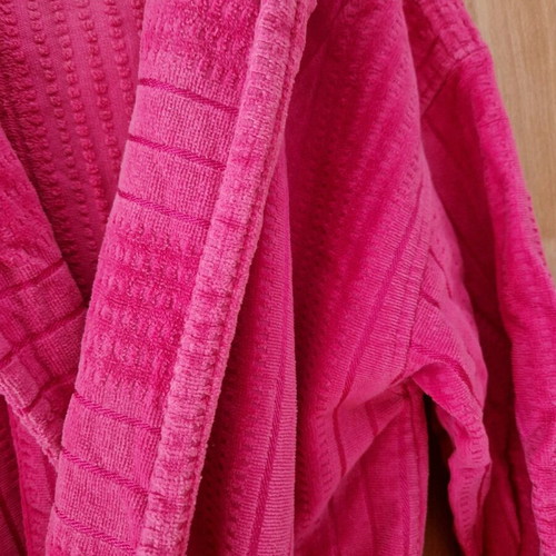 Epavlis women's bathrobe XL like new, fuchsia with hood and pockets