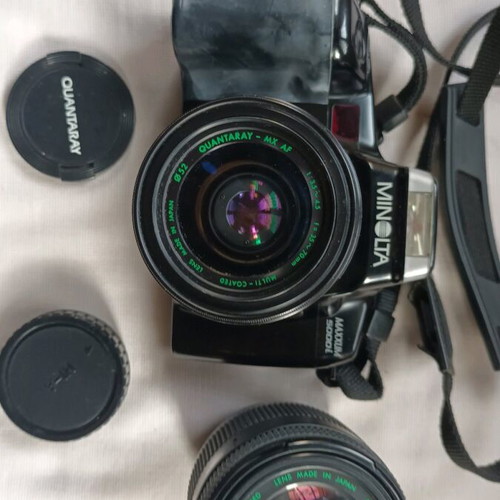 Minolta Maxxum 5000i analog 35mm camera used with 2 lenses