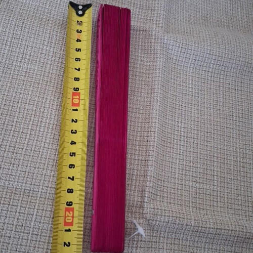 Fan fuchsia like new