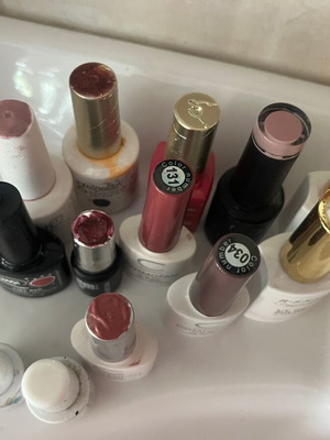 Semipermanent nail polish set, 29 pieces