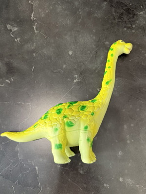 Rubber dinosaur toy for children, medium