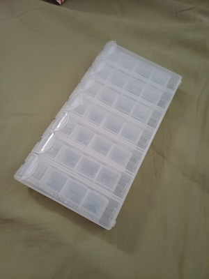 Large pill organizer box with compartments