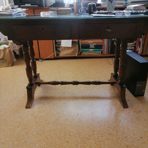 Wooden classic desk used with drawers and marquetry decoration