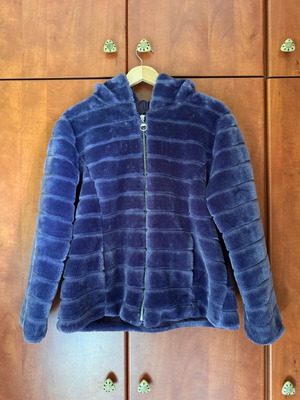 Faux Fur Jacket used with zipper and hood, purple