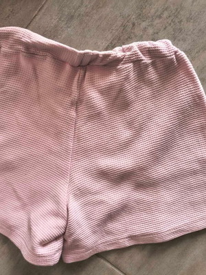 Nek Kids Wear pink shorts for 12 years like new