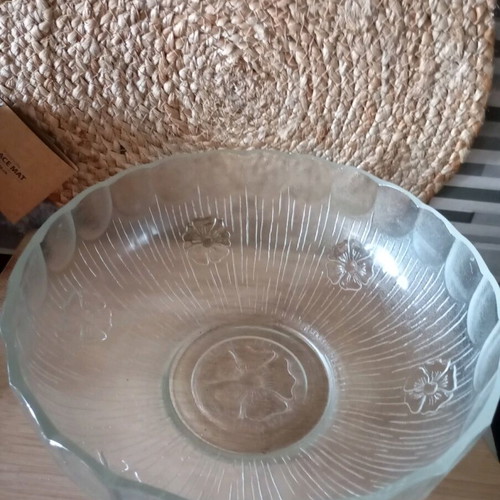 Large serving bowl used, diameter over 29 cm
