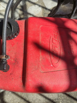 Can SB boat fuel tank used with hose, bladder and connectors 12 L