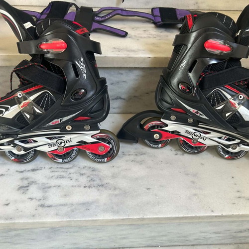 Women's Roller Skates Size 40-43 with Knee and Elbow Pads used
