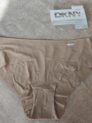 DKNY panties new, size M, beige