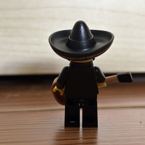 Mariachi Lego CMF Series 16 minifigure, complete set with accessories