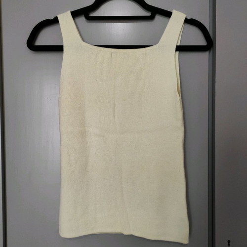 Μπλούζα μάλλινη αμάνικη United Colors of Benetton εκρού μέγεθος S like new