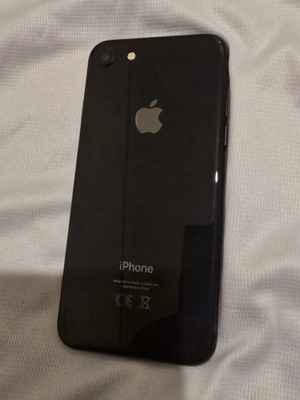 iPhone 8 64GB black like new with 100% battery health and box