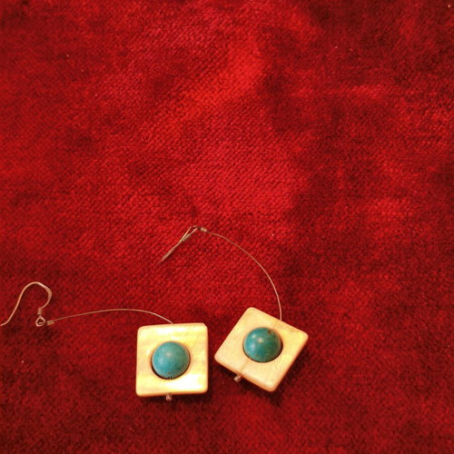 Vintage earrings with mother of pearl and turquoise stone, used